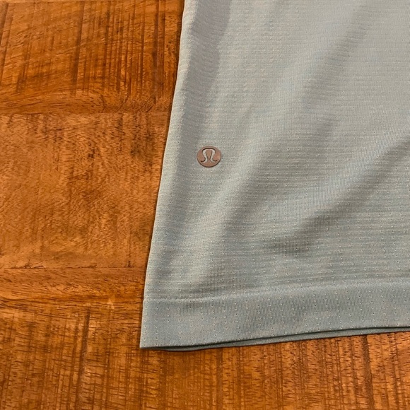 Lululemon Metal Vent Tech Short Sleeve Shirt - Picture 5 of 7